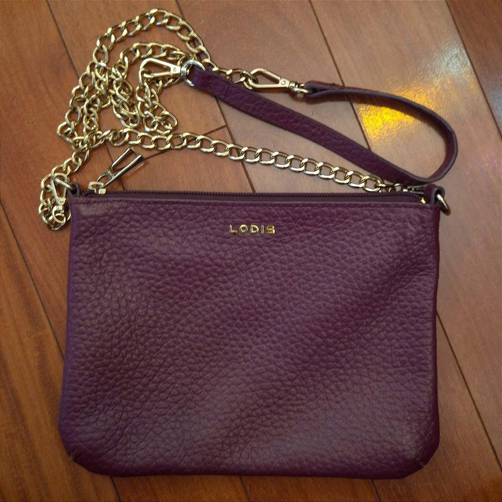 Lodis Crossbody bag warm brown Pebbled Leather Gold Chain Strap